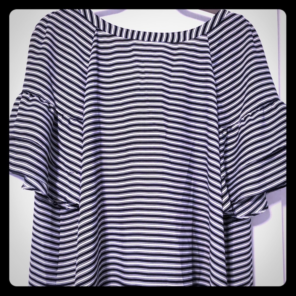 Ladies short sleeve blouse